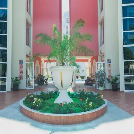 Mirena Rose Garden Family Studio 4*